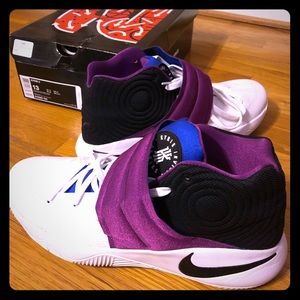 Nike Kyrie 2 Men’s Basketball Shoes